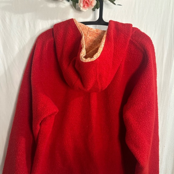 Outdoor voices, mega fleece, red, size medium - Picture 5 of 5